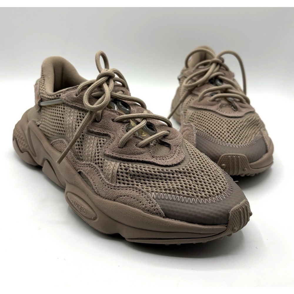 ADIDAS Ozweego Sneakers Women's Size 6 Beige Athletic Shoe GW9135